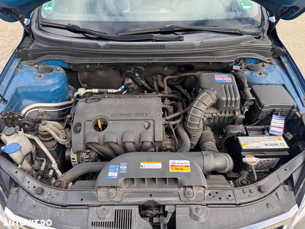 Kia Ceed Cee'd 1.6 GSL Style - 11