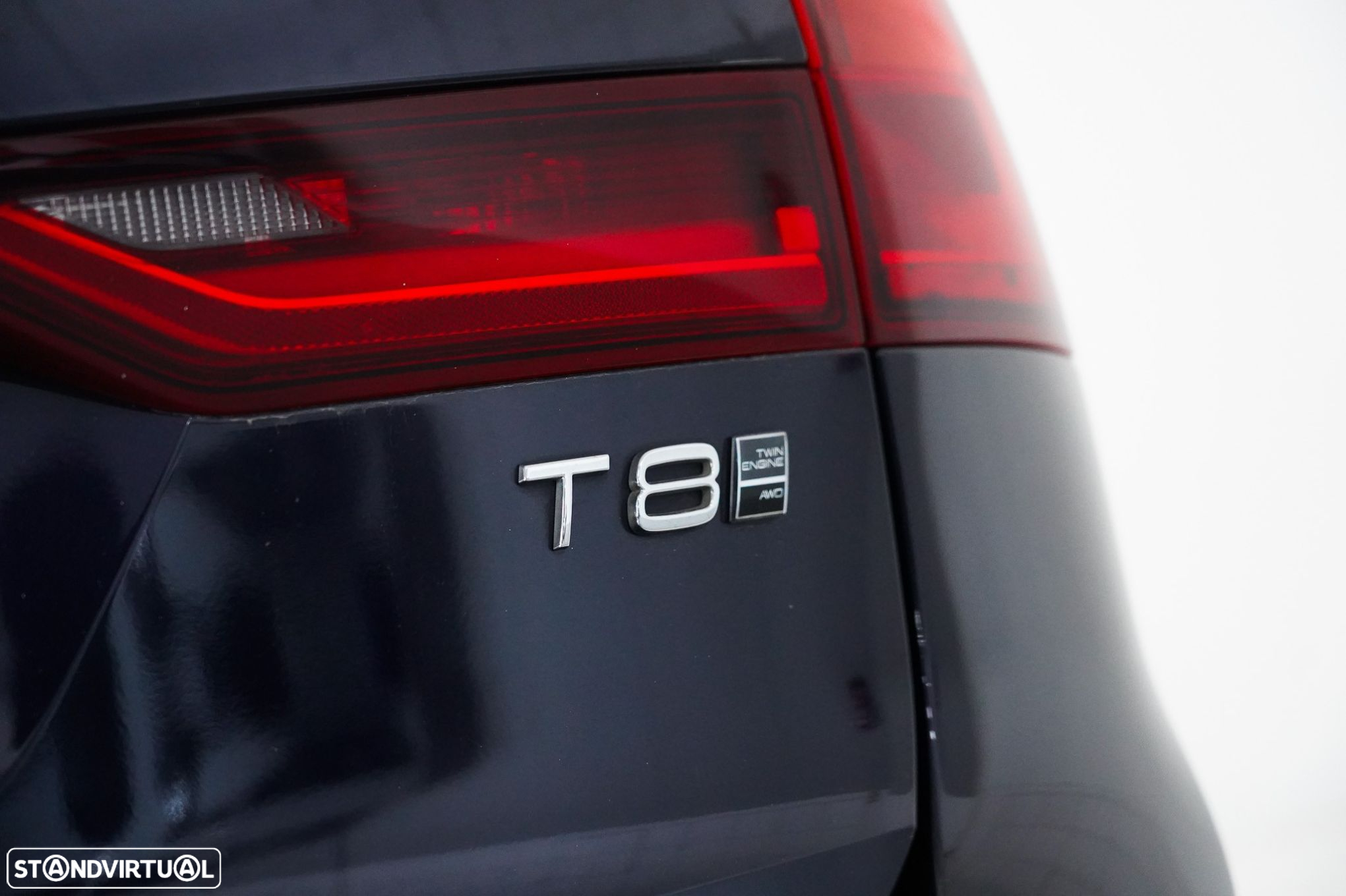 Volvo V90 2.0 T8 Momentum Plus AWD Geartronic - 20