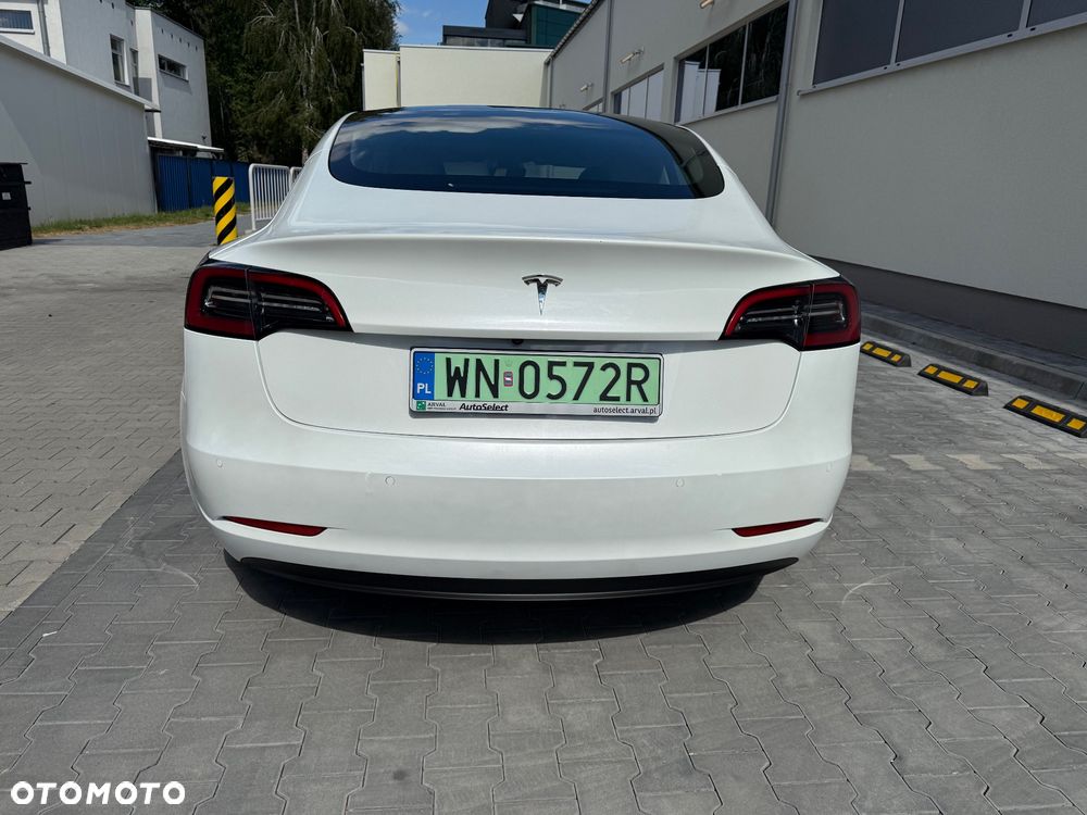 Tesla Model 3 RWD - 8