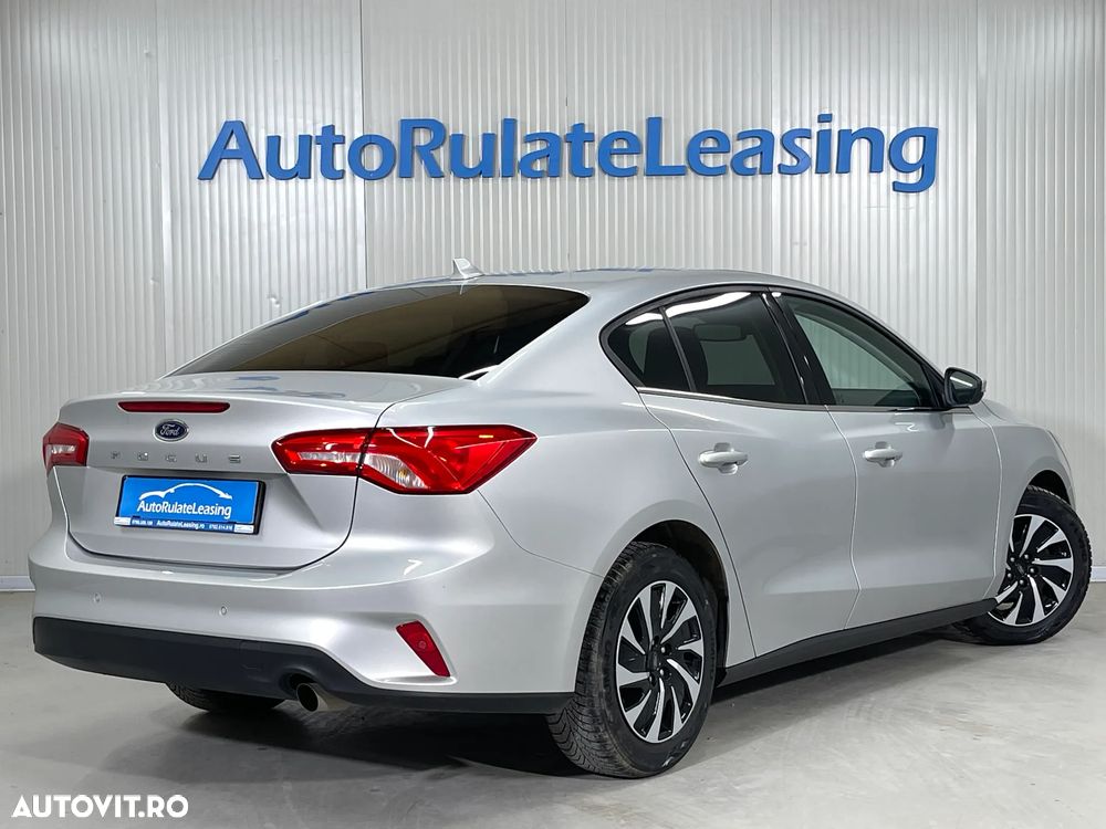 Ford Focus 1.0 EcoBoost Titanium - 4