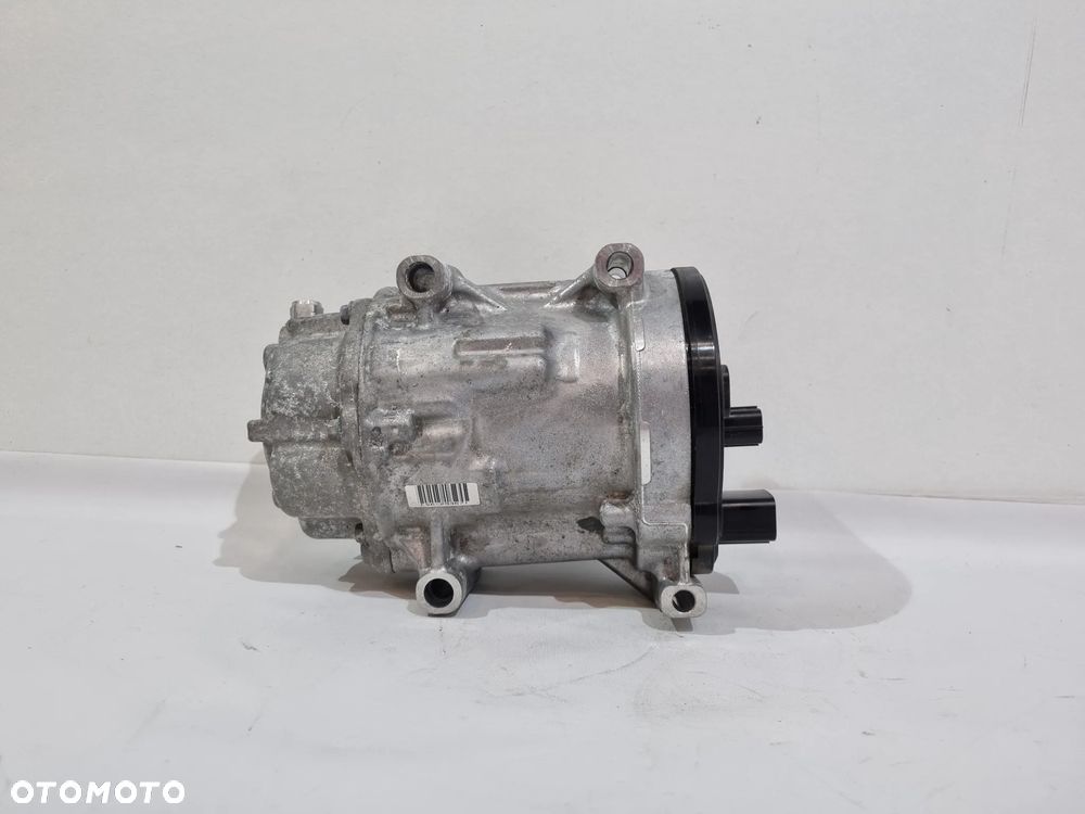 TOYOTA YARIS IV 1.5 HYBRYDA SPRĘŻARKA KOMPRESOR KLIMATYZACJI  042400-0740 - 2