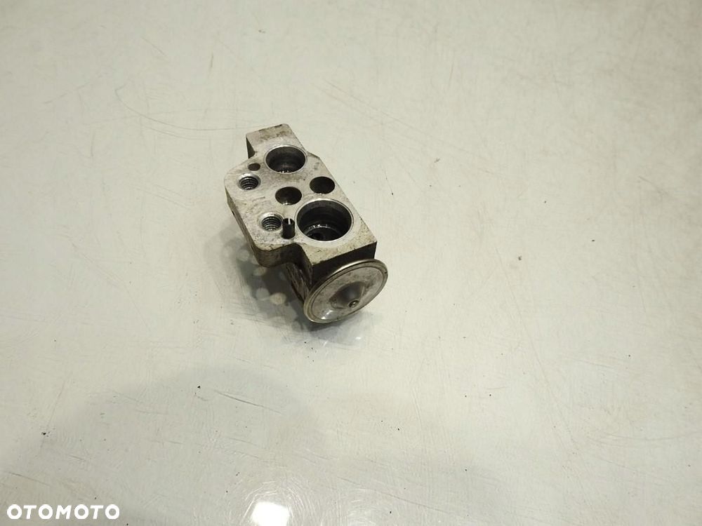 ZAWÓR ROZPRĘŻNY KLIMATYZACJI VW TOURAN 1T3 LIFT 1.4 TSI 1K0820679 - 3