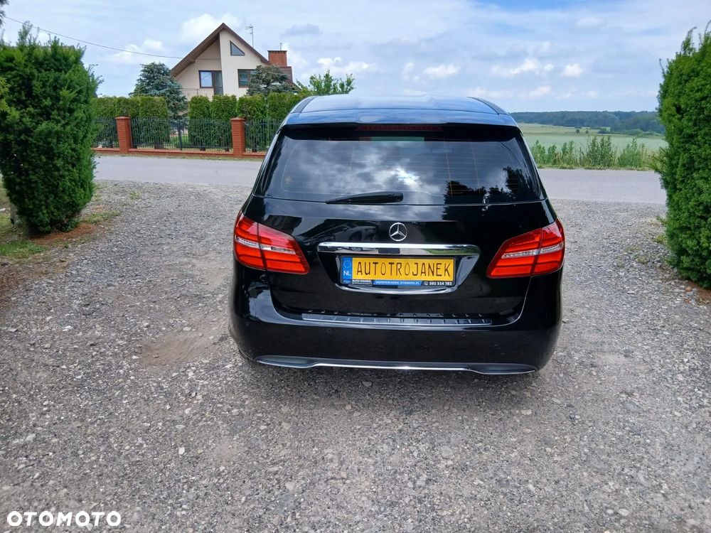 Mercedes-Benz Klasa B 180 d Edition - 5