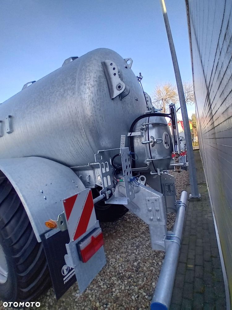 Pichon Wóz asenizacyjny Pichon SV 16 BP iControl S 16600L - 2