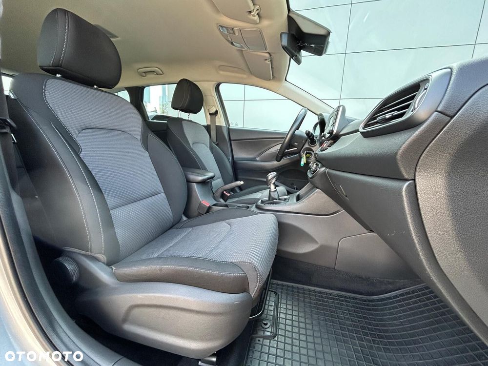 Hyundai i30 1.0 T-GDI Modern - 17