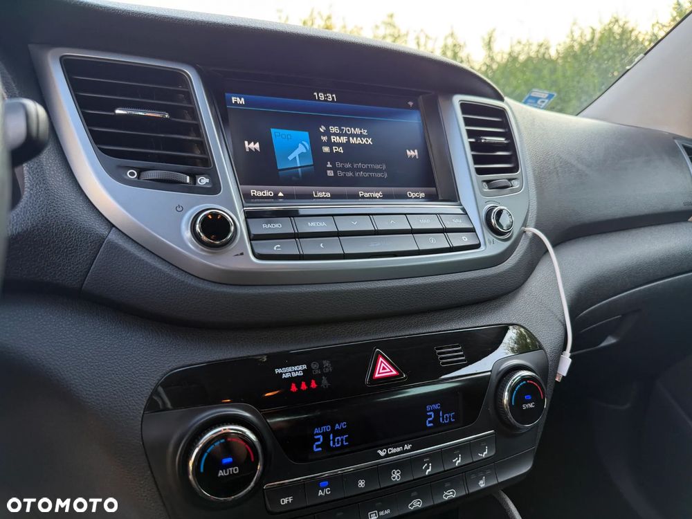 Hyundai Tucson 1.7 CRDI BlueDrive Comfort 2WD - 20