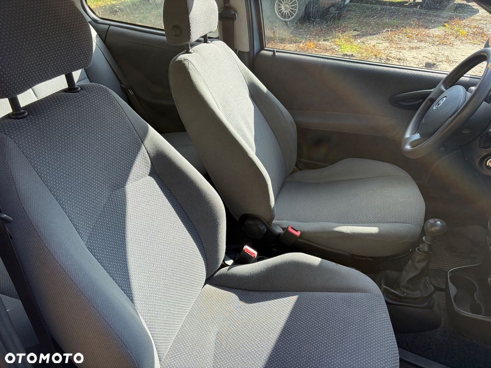 Fiat Punto 2005 photo 5
