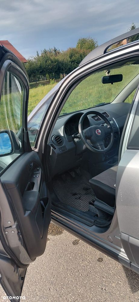 Fiat Sedici 1.6 16V 4x2 Fresh - 9
