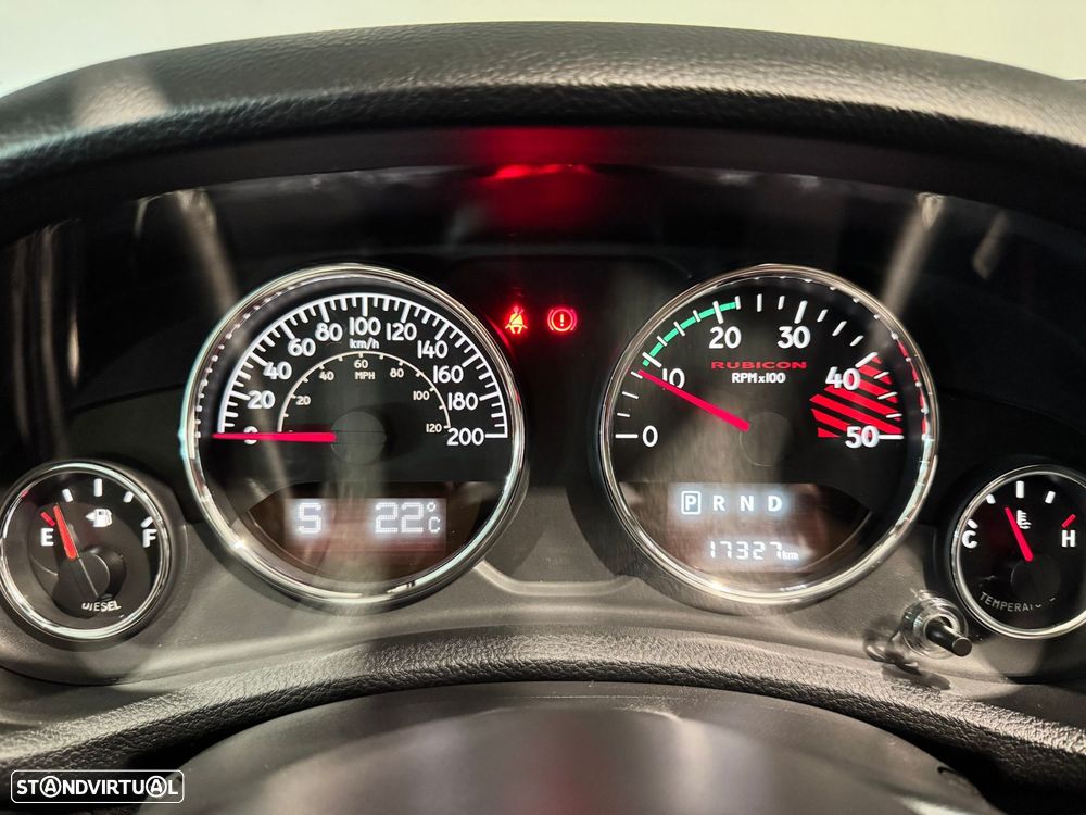 Jeep Wrangler - 24