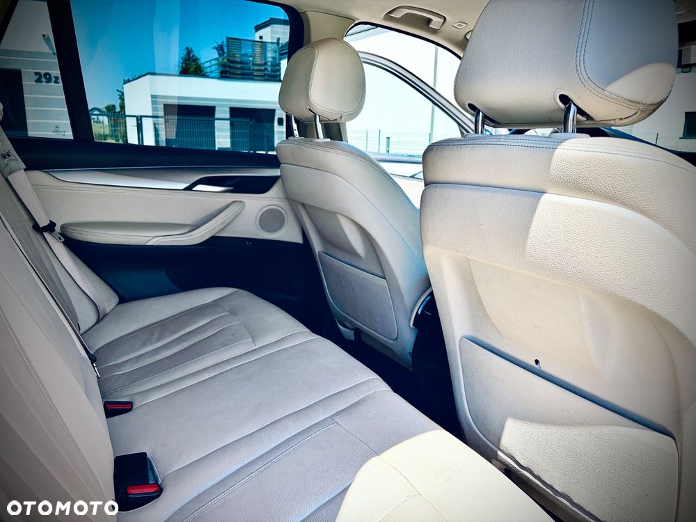 BMW X5 xDrive25d - 11