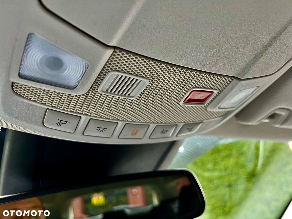 Ford Mondeo 2.0 EcoBlue Titanium - 36