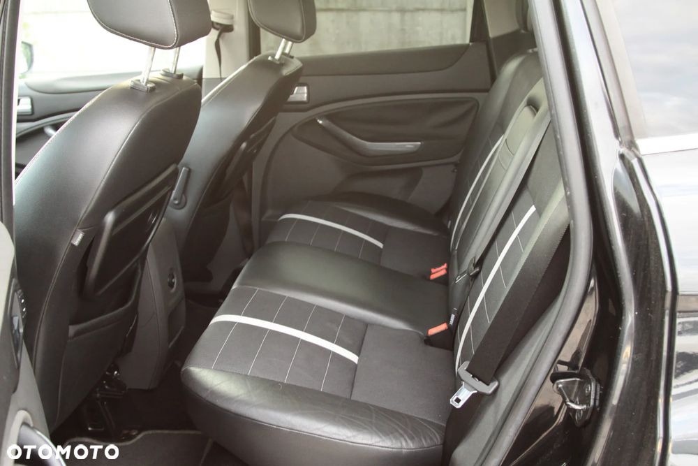 Ford Kuga 2.0 TDCi 4x4 Titanium - 21