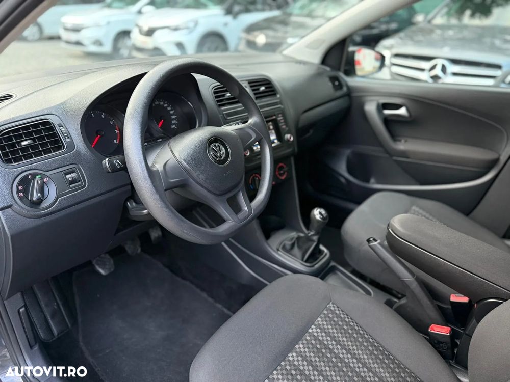 Volkswagen Polo - 18