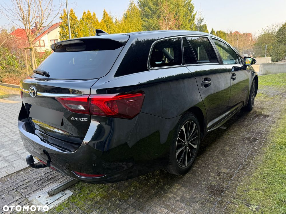 Toyota Avensis 2.0 D-4D Prestige - 21