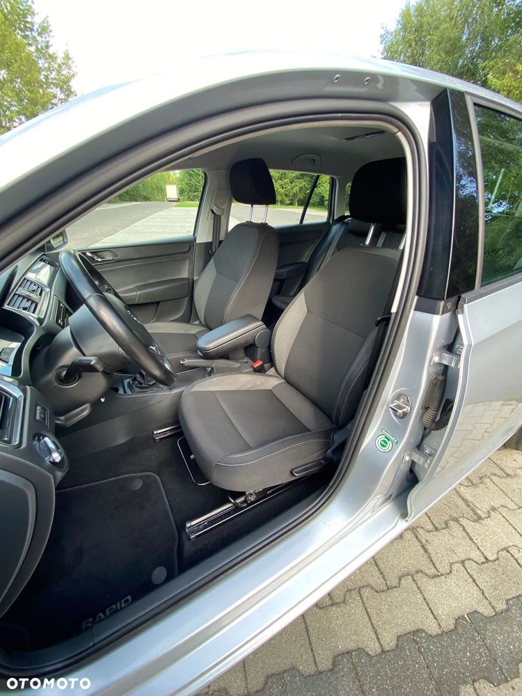 Skoda RAPID 1.2 TSI Active - 10