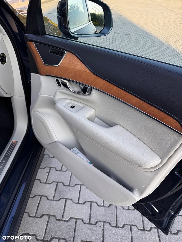Volvo XC 90 D5 AWD Inscription 7os - 16
