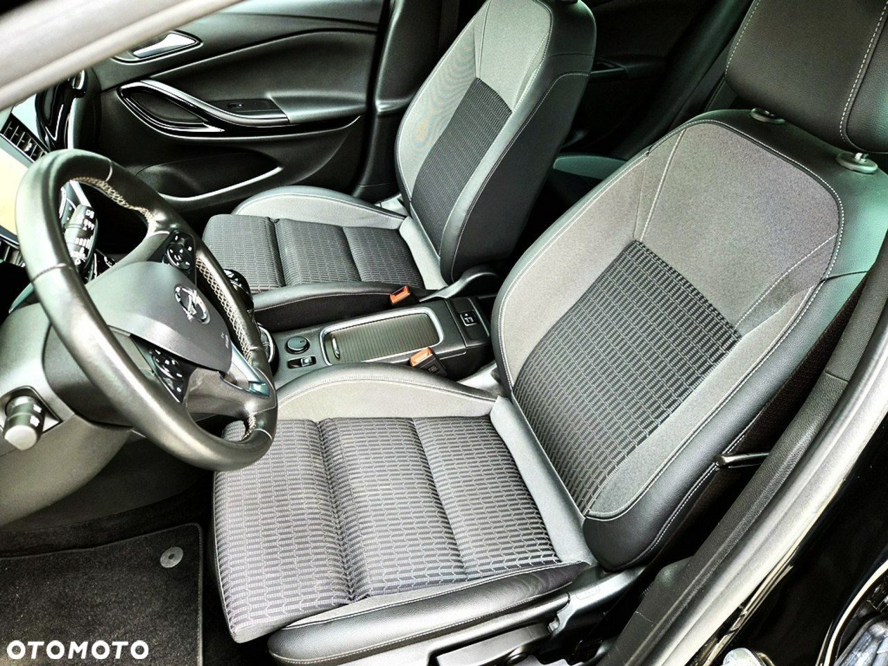 Opel Astra 1.5 D Start/Stop Business Edition - 28