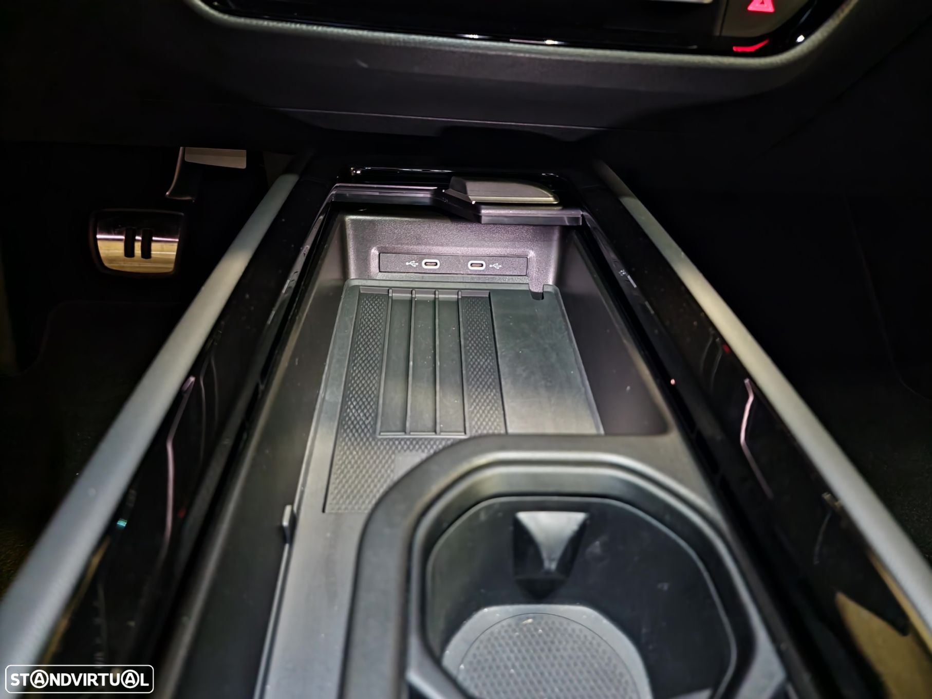 VW ID.7 Tourer 77 kWh Pro Urban - 23