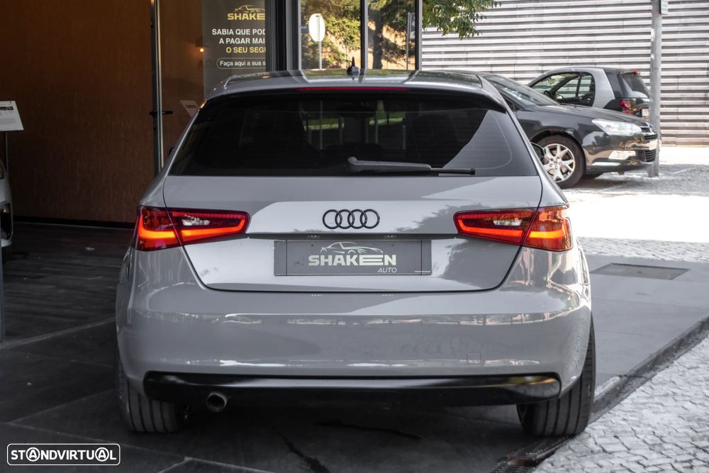 Audi A3 1.6 TDI Design - 10