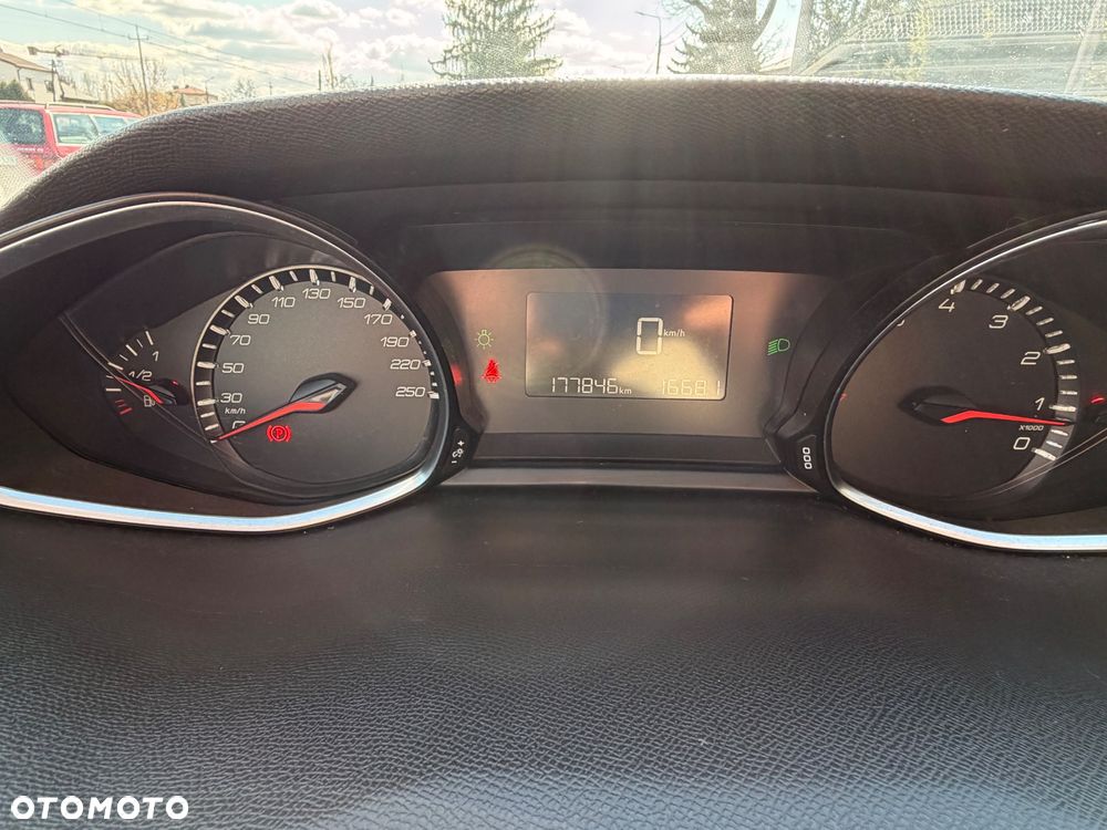 Peugeot 308 1.6 THP Active - 13