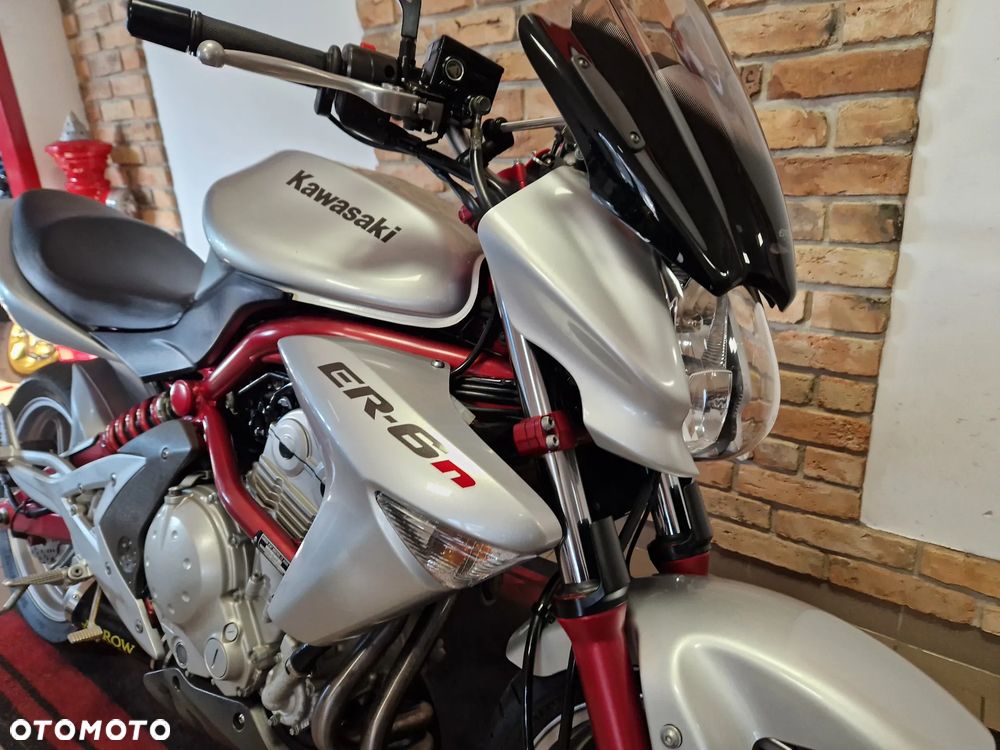 Kawasaki ER - 26