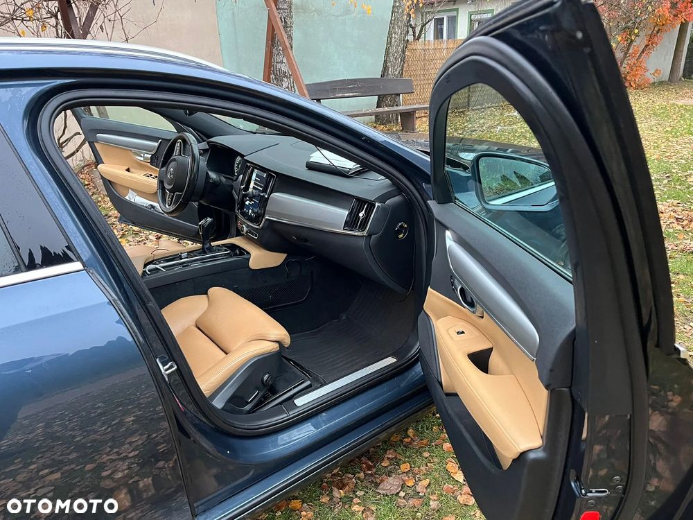 Volvo V90 D3 Momentum Pro - 9