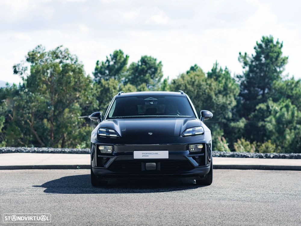 Porsche Macan Electric Turbo - 9