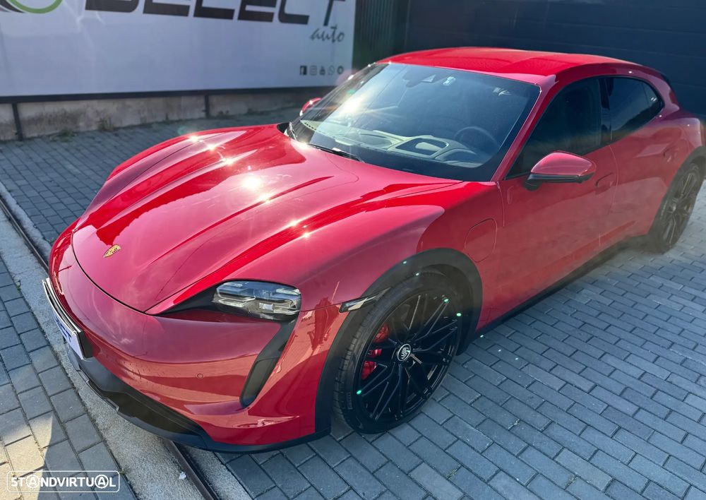 Porsche Taycan Cross Turismo 4 - 14