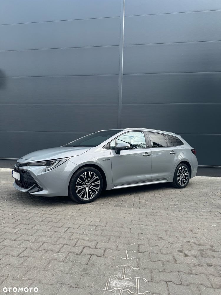 Toyota Corolla 2.0 Hybrid Executive - 8