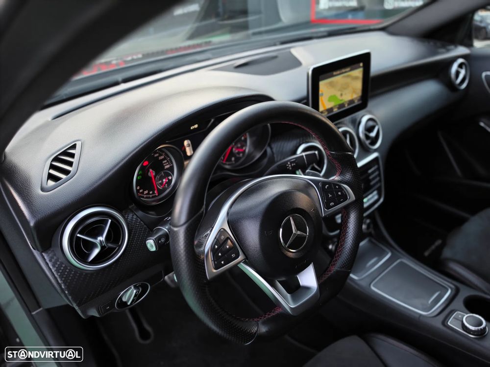 Mercedes-Benz A 180 d 7G-DCT AMG Line - 16