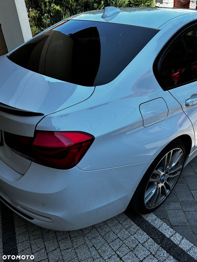 BMW Seria 3 320d Sport Line - 6