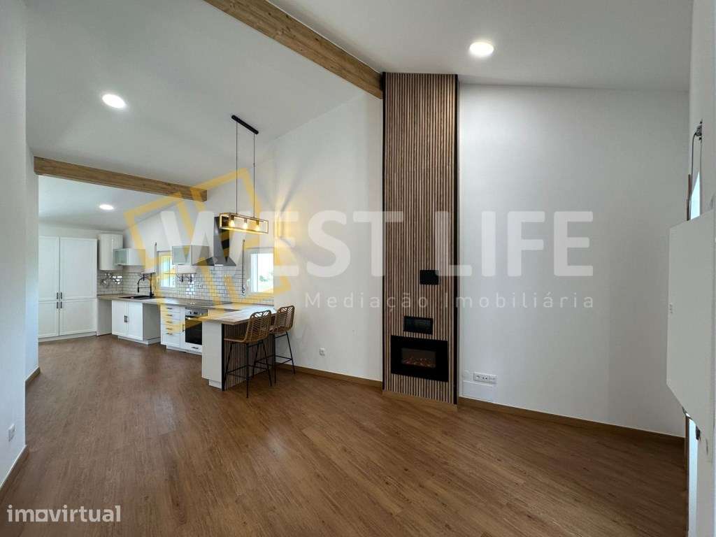 Moradia T2 totalmente remodelada com espaço exterior - Grande imagem: 2/22