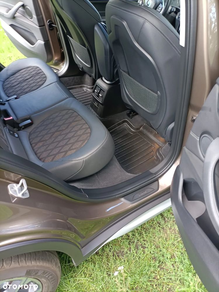 BMW X1 sDrive18i - 19