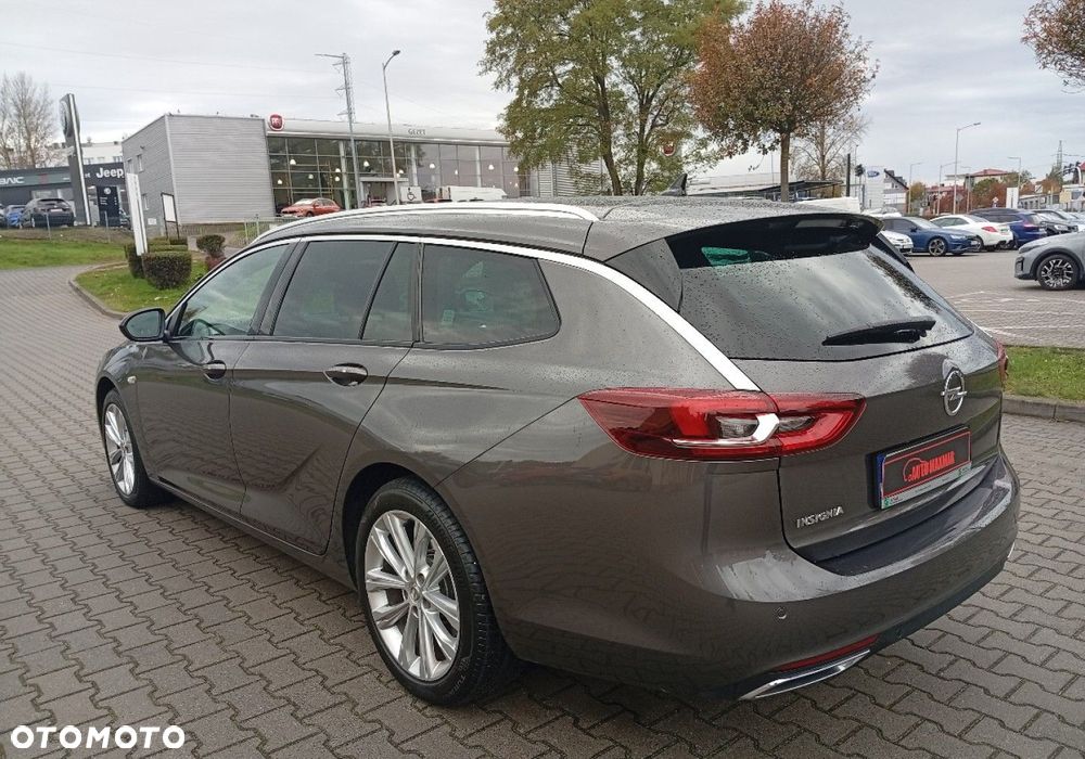 Opel Insignia - 10