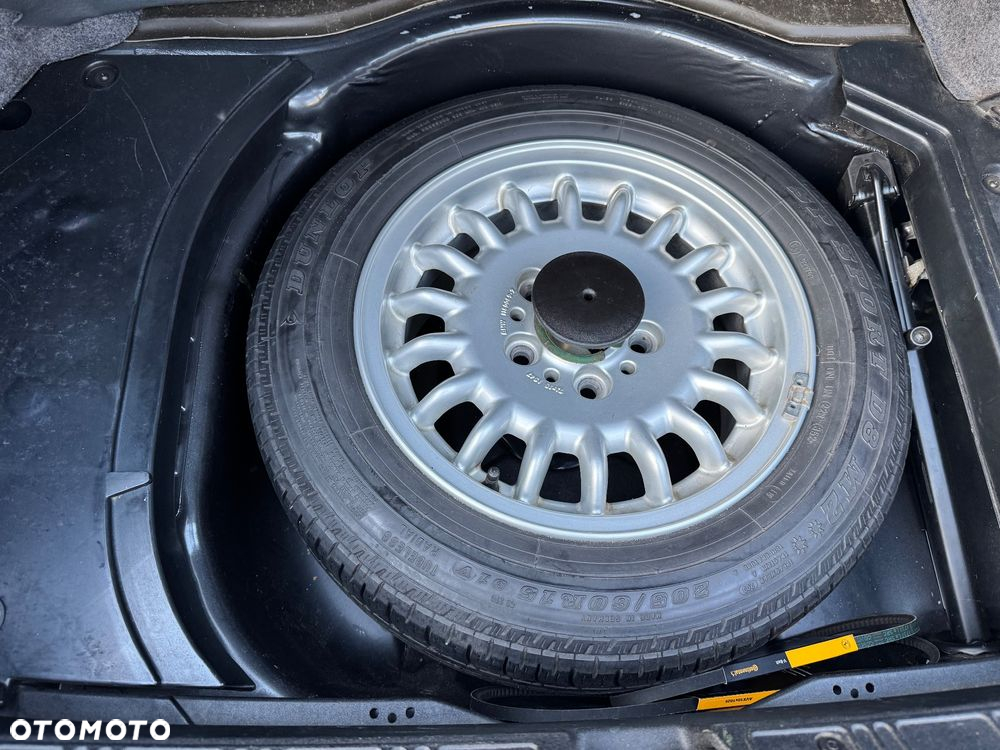 BMW Seria 3 318is - 13