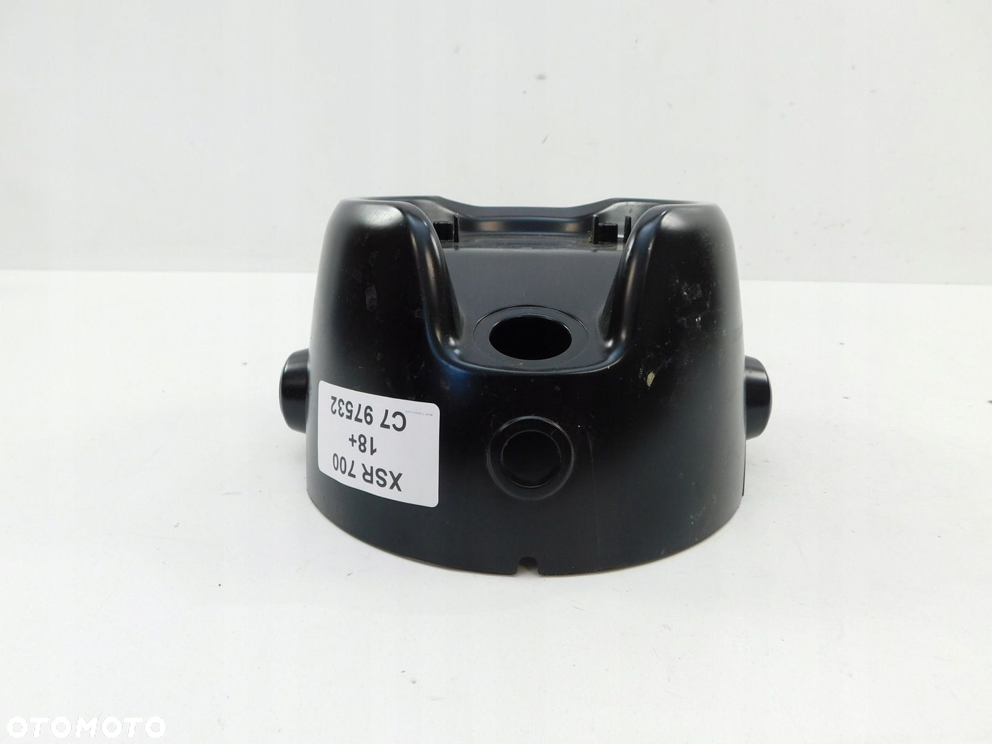 YAMAHA XSR 700 18 OBUDOWA LAMPY PRZÓD - 2