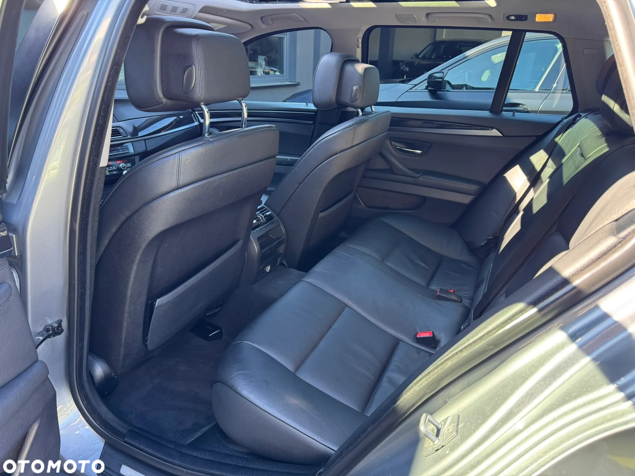 BMW Seria 5 520d Touring Luxury Line - 25