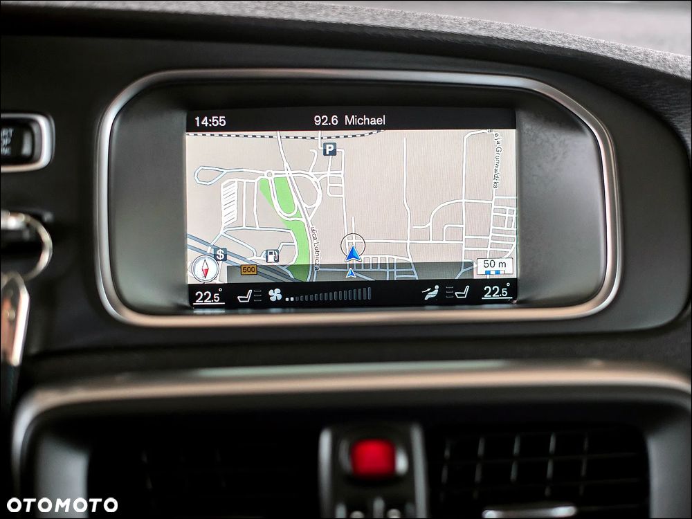 Volvo V40 Cross Country - 22