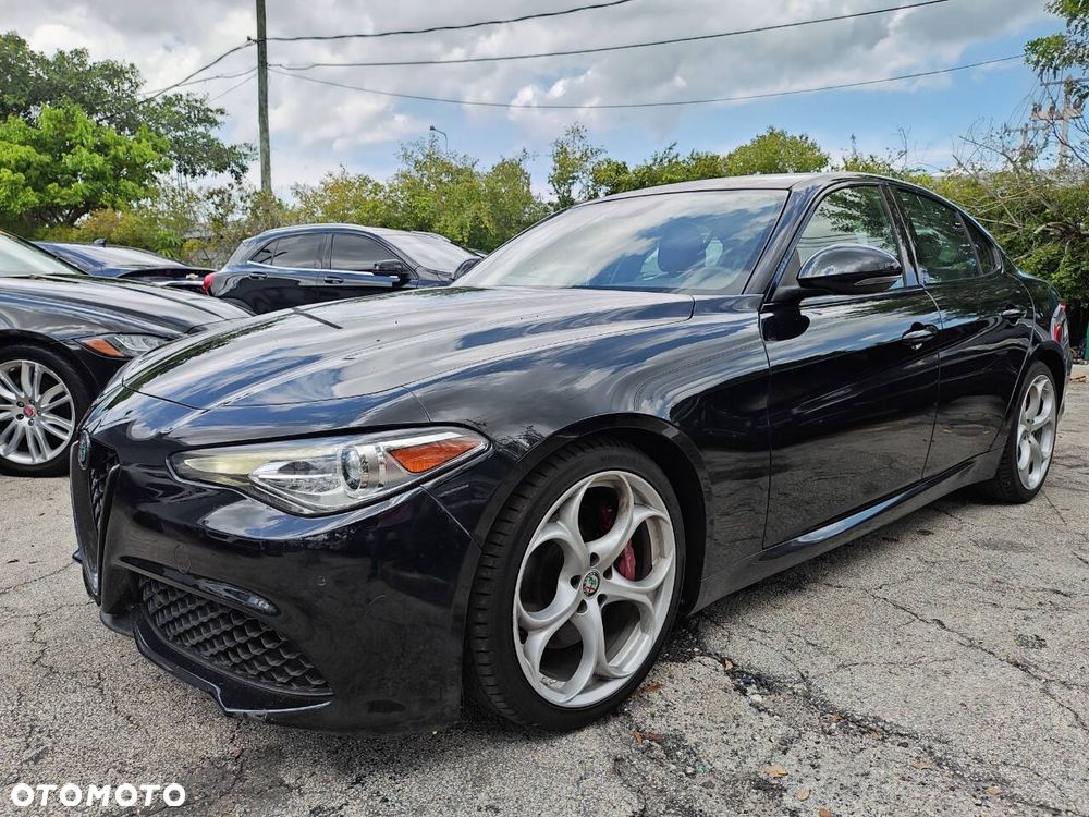 Alfa Romeo Giulia - 41