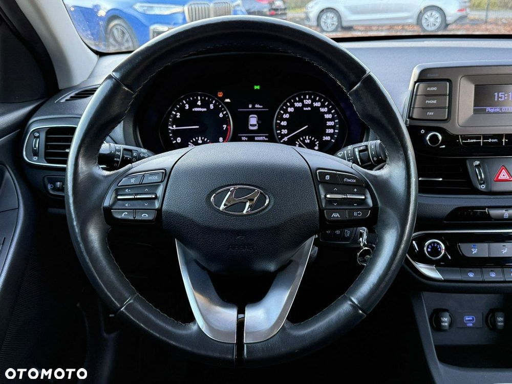 Hyundai i30 1.5 DPI Classic + - 19