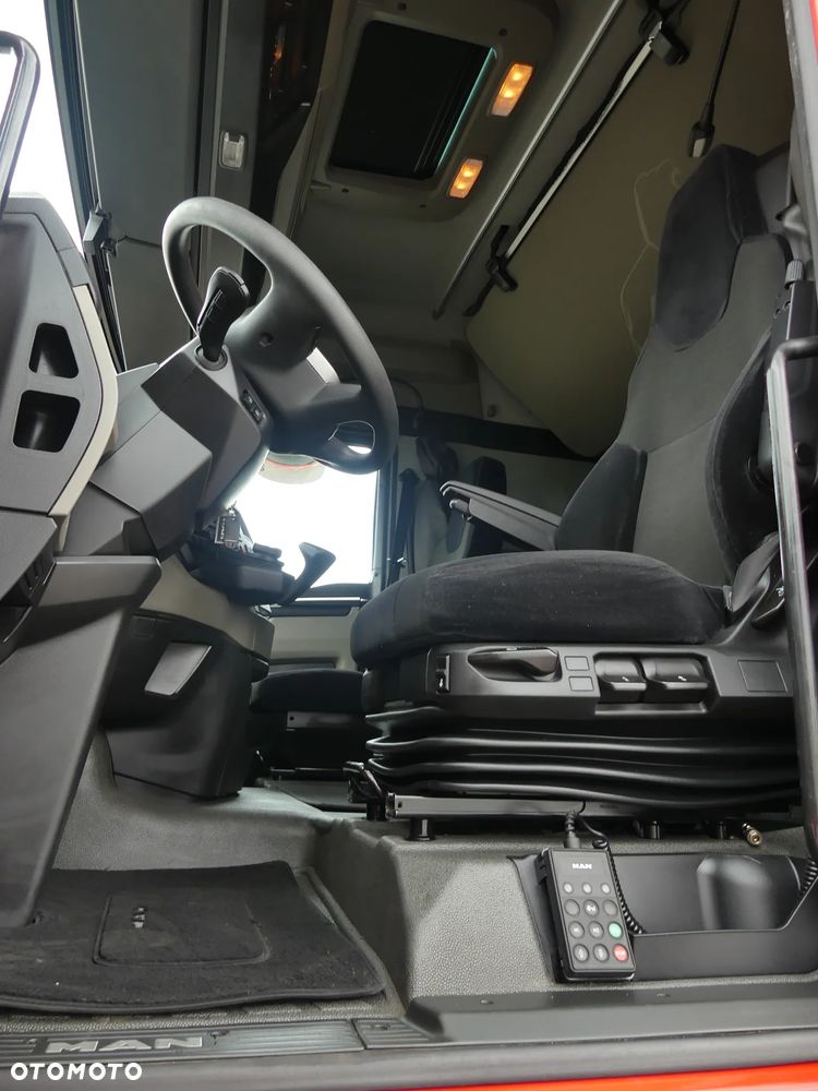 MAN TGX 18.510 / PEŁNY ADR / RETARDER / KLIMA POSTOJOWA / - 26