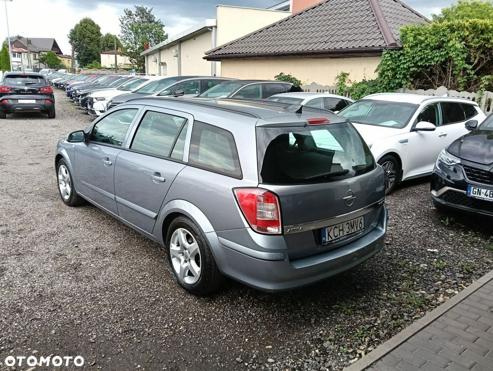 Opel Astra 1.9 CDTI Cosmo - 5