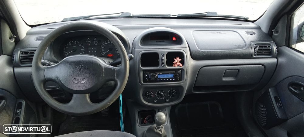 Renault Clio 1.2 Authentique - 3