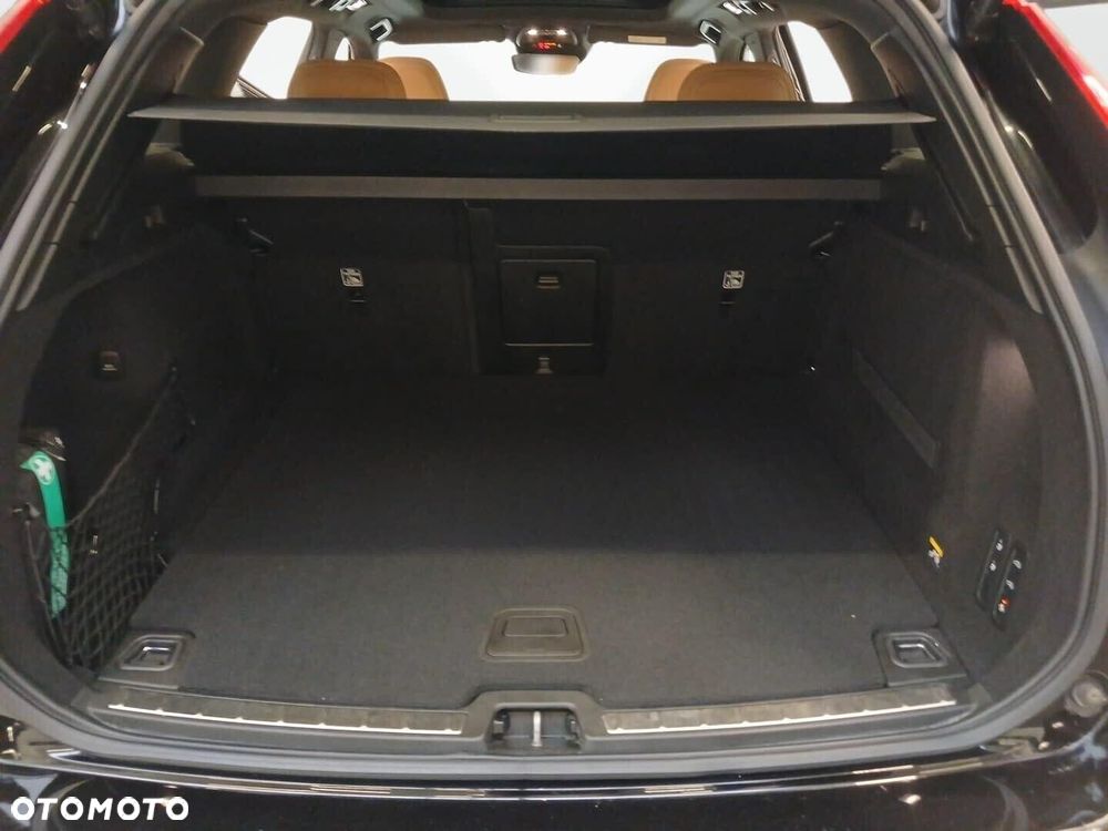 Volvo XC 60 D5 AWD Inscription - 37