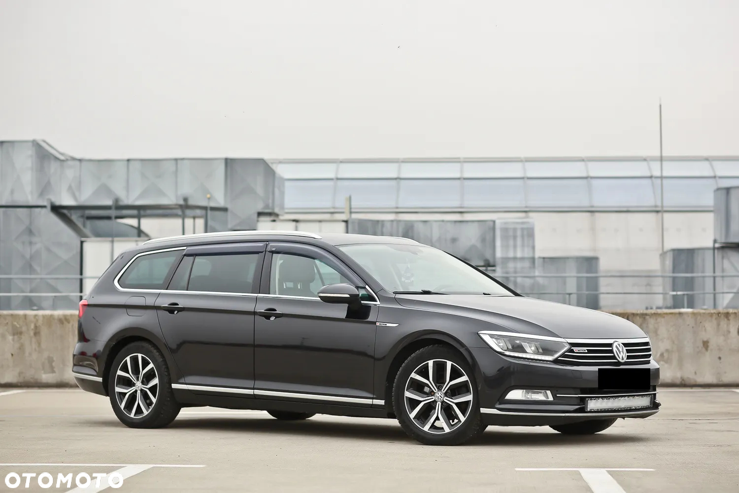 Volkswagen Passat Variant 2.0 TDI SCR 4Motion DSG Highline - 4