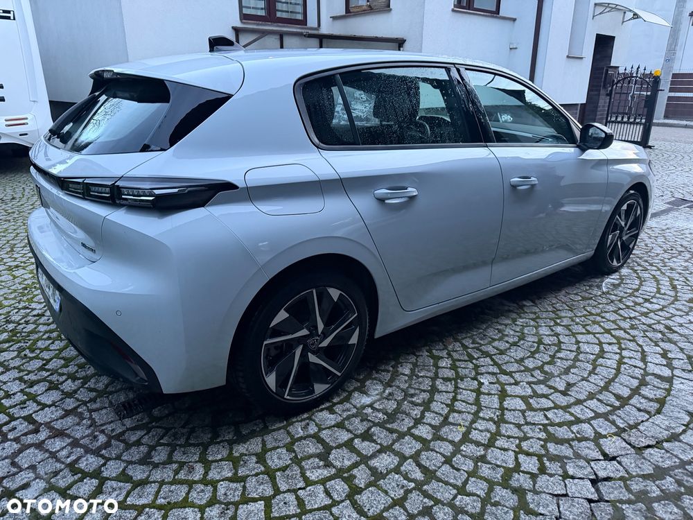 Peugeot 308 - 1