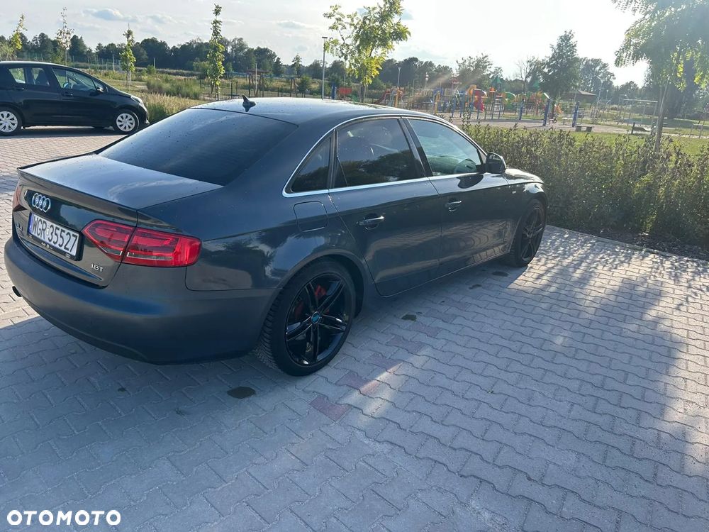 Audi A4 - 4