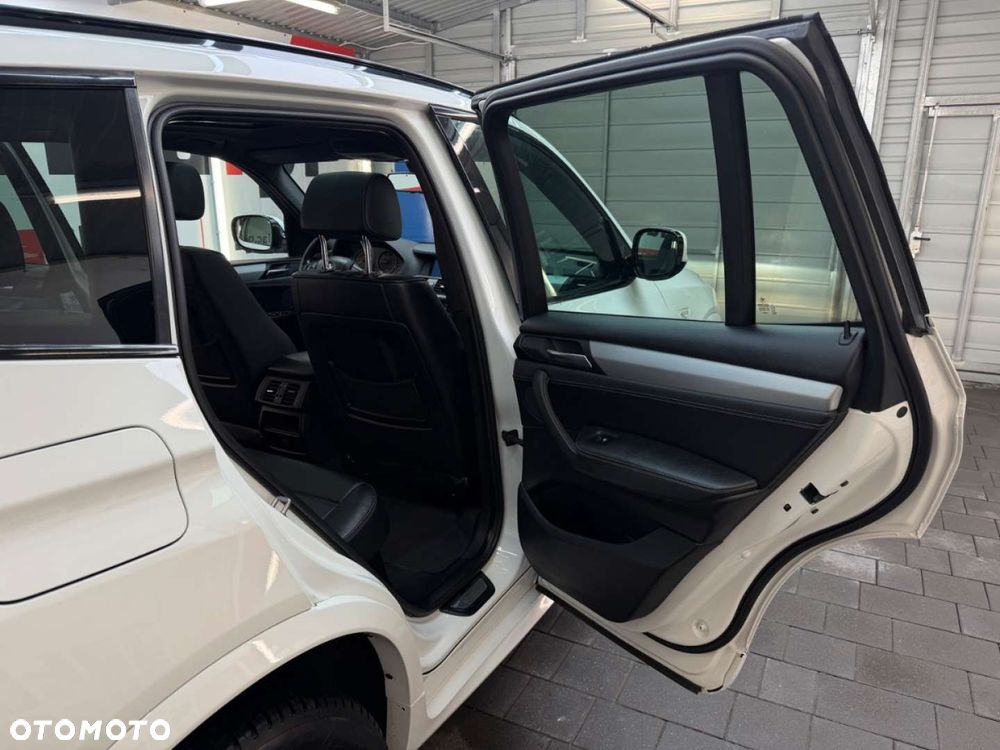 BMW X3 xDrive20d - 32