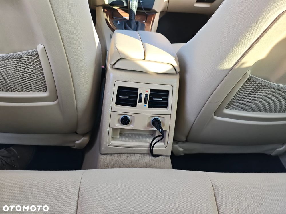 BMW Seria 3 330i - 31
