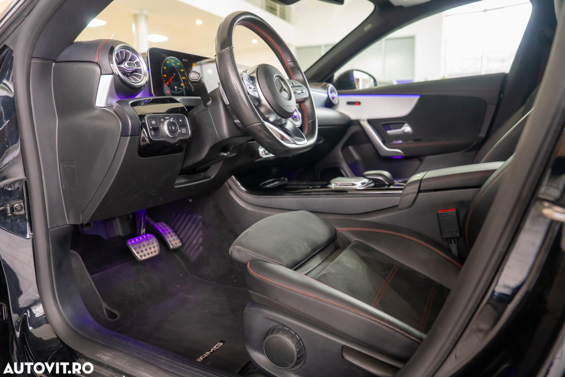 Mercedes-Benz CLA 180 7G-DCT AMG Line - 13